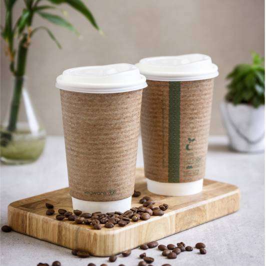 SQ_Vegware_concept_Hotcup_VDW-16_lids_wood_beans_plants_portait 16oz Double Wall hot cup