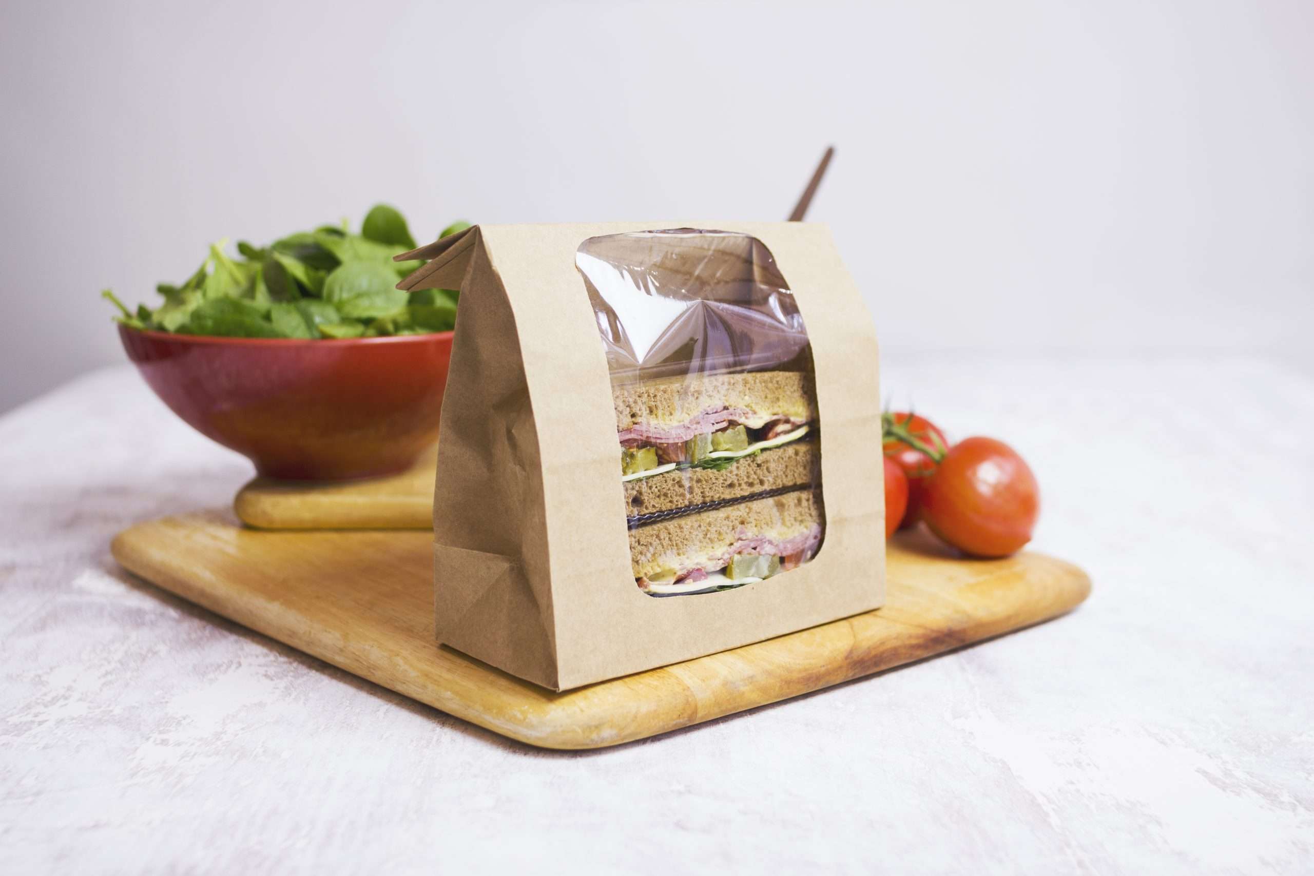 Vegware_concept_sandwiches_VOSFA2_VBLOOM2_sandwich_closed_landscape kraft NatureFlex window bloomer bag