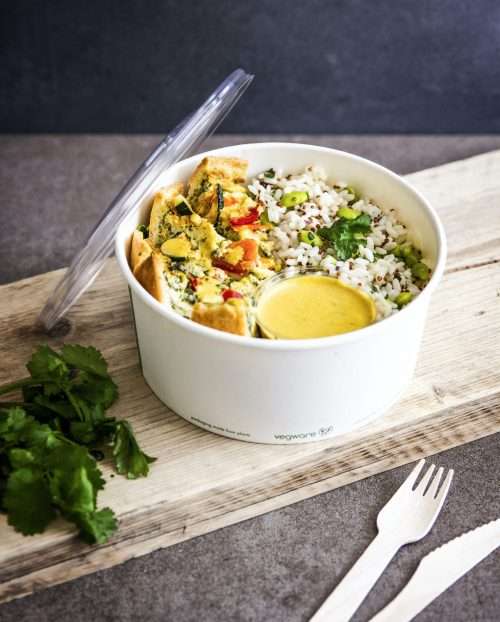 Vegware_concept_bonappetitbowls_RSC-48_VL185F_wood_slate_cutlery_rice_quiche_portrait 48oz PLA-lined paper food bowl PLA flat lid