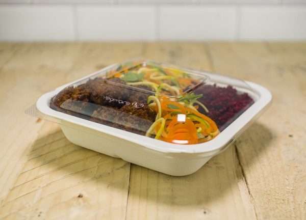 Vegware_concept_gourmetrange_V4-GB22_V4-GLC_salads_angle_wood_800x