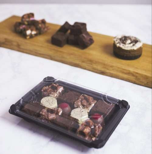Vegware_concept_sushitrays_VSU-02_lid_desserts_portrait